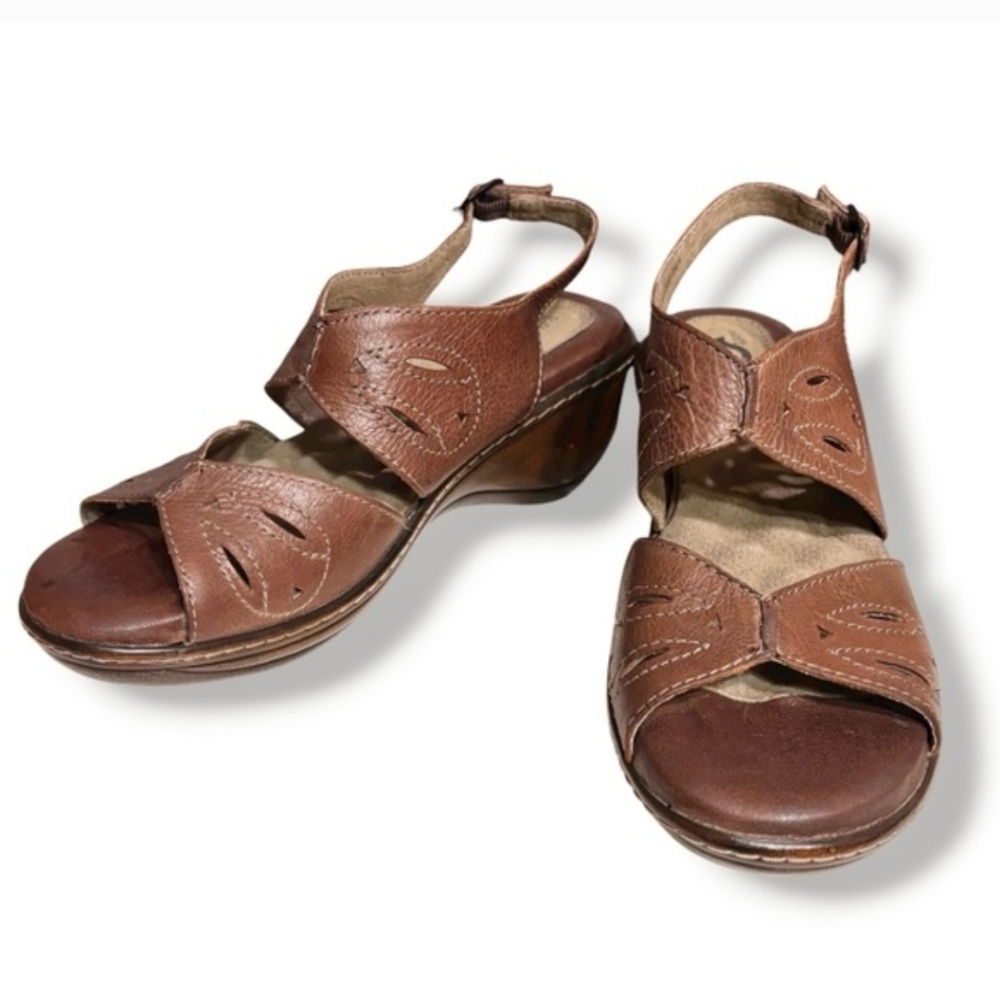 SOFTWALK Melo Brown Perforated Leather Wedge Slingback Sandals Size 8